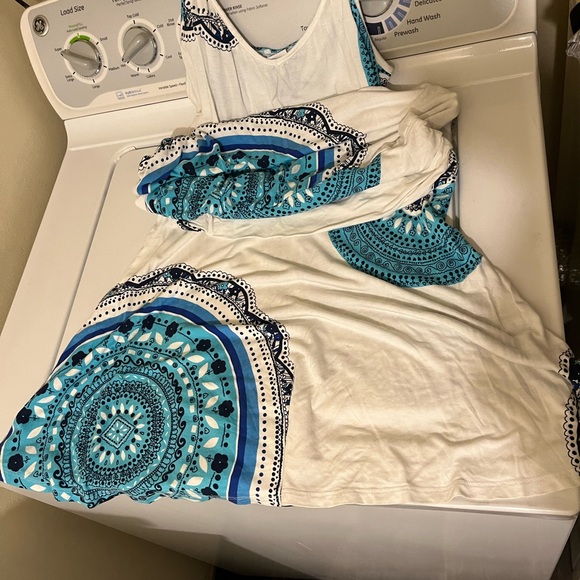 Lacana White and Blue Patterned Sleeveless Dress - Picture 5 of 9